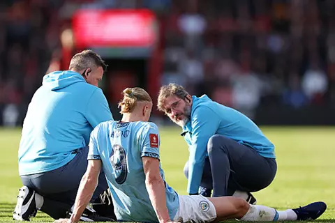 "التقييم لا يزال جاريًا".. مانشستر سيتي يكشف تفاصيل إصابة هالاند